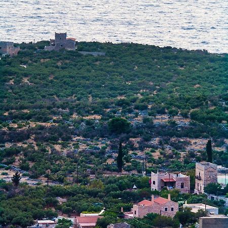 Guesthouse Toxotis Pyrgos Dirou Luaran gambar