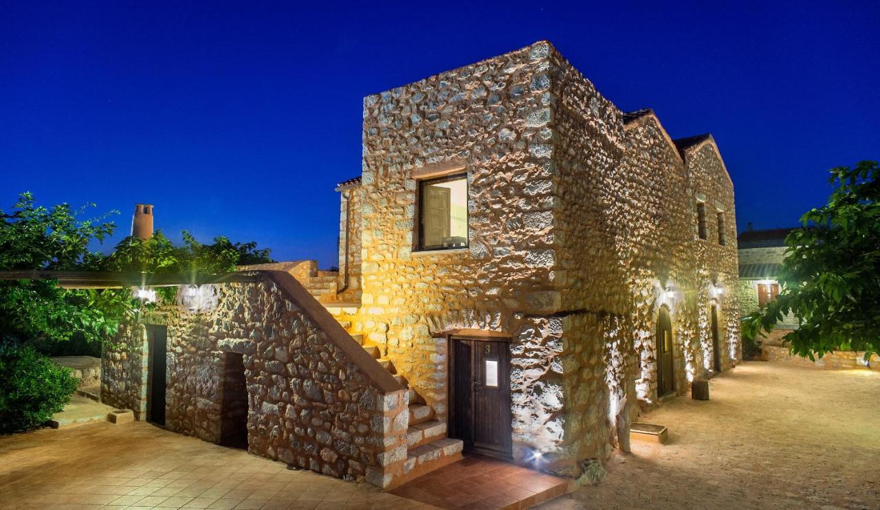 Guesthouse Toxotis Pyrgos Dirou Luaran gambar