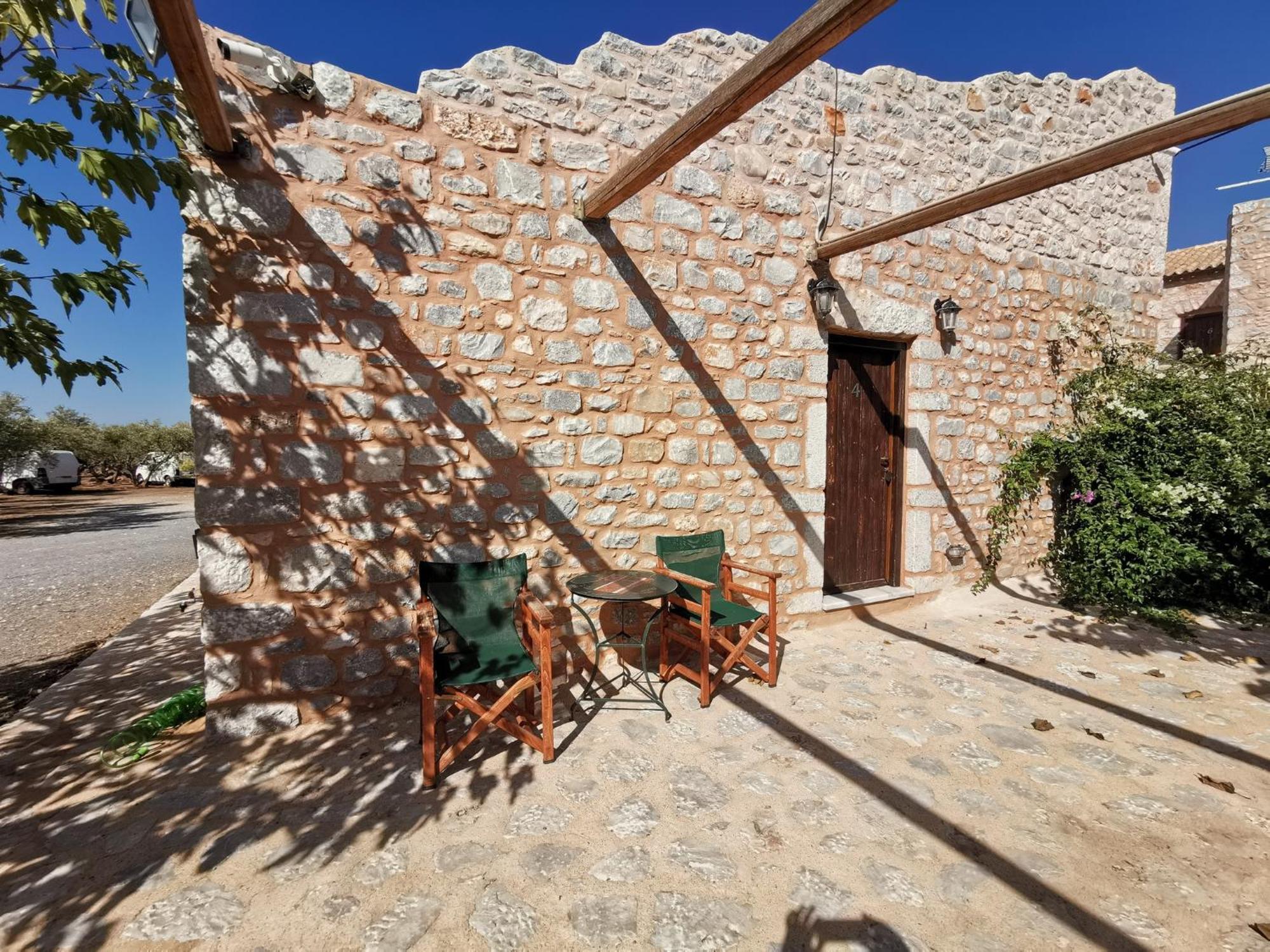 Guesthouse Toxotis Pyrgos Dirou Luaran gambar