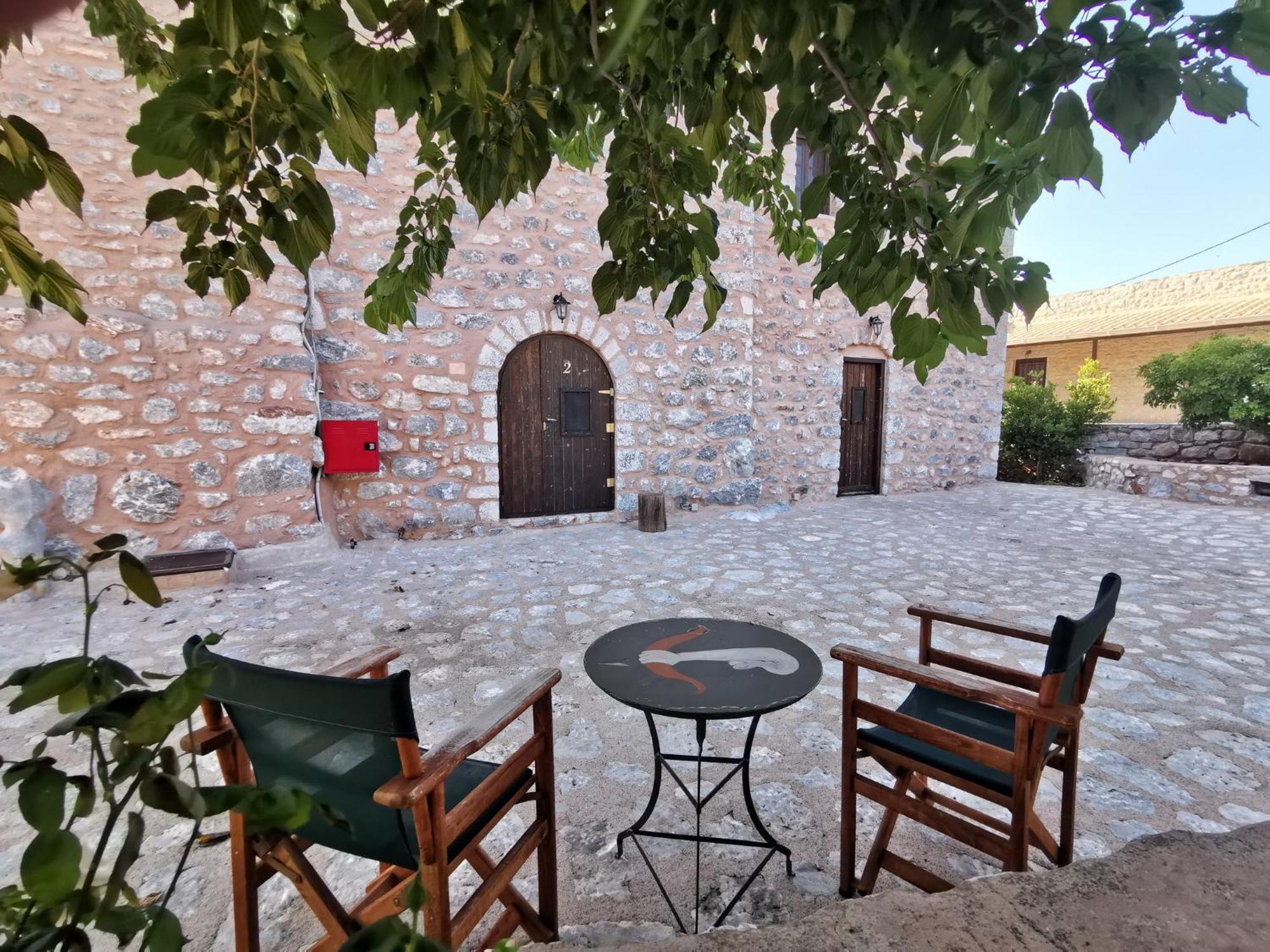 Guesthouse Toxotis Pyrgos Dirou Luaran gambar